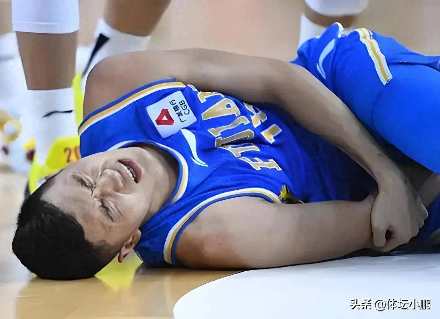 全明星赛加时末段走向成谜，山东男篮止住颓势，气氛紧张，心理建设被强调(末段爱情by丧心病狂的瓜皮未删减)