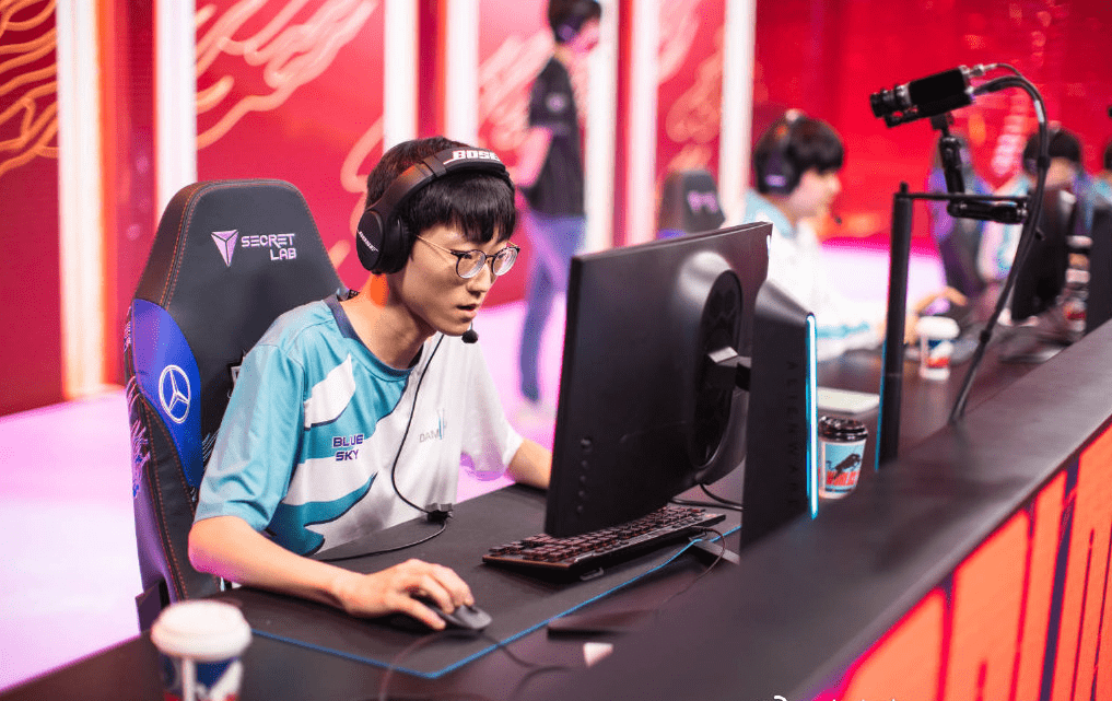 南宫28- blackveilbride完整歌词 