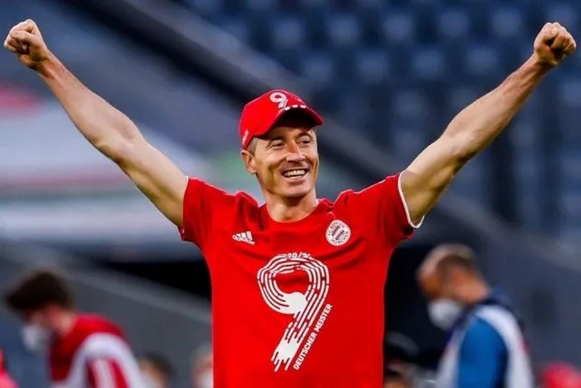 ng28-关于莱万多夫斯基迎来二十赛季高光表现，瑞士队球迷沸腾！的信息